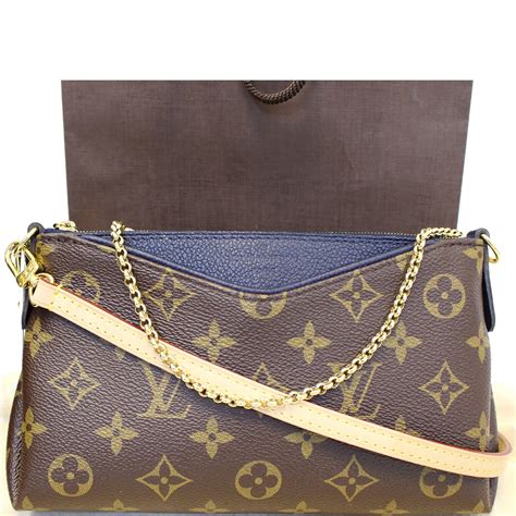 louis vuitton monogram pallas clutch|louis vuitton pallas clutch discontinued.